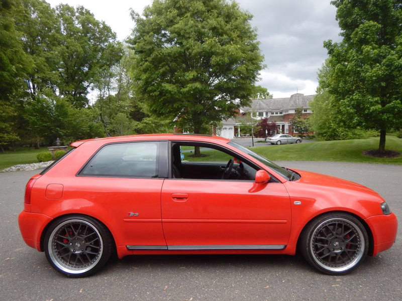 Illustration for article titled At $23,900, Does This Gray-Market 2001 Audi S3 Have You Seeing Red?